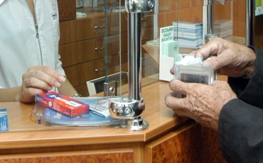 Лекарствам предложено равняться на сигареты