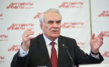 Эксперт: за 2016 год нефть подорожает на треть