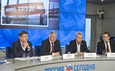 Шмаков: «Минфин и Центробанк выступают как враги России»