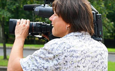 Человек с видеокамерой