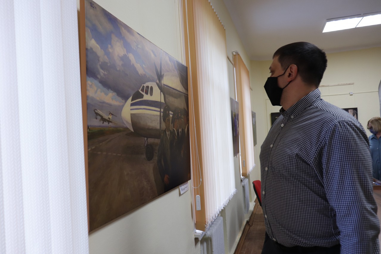 Выставка "Человек и его труд"