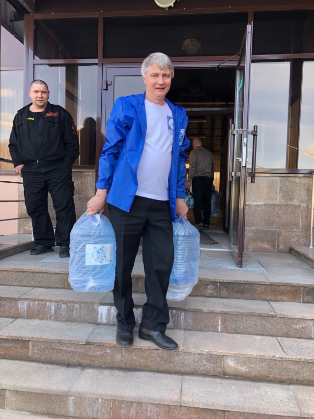 Профсоюз своих не бросает! Профсоюз своих не бросает!