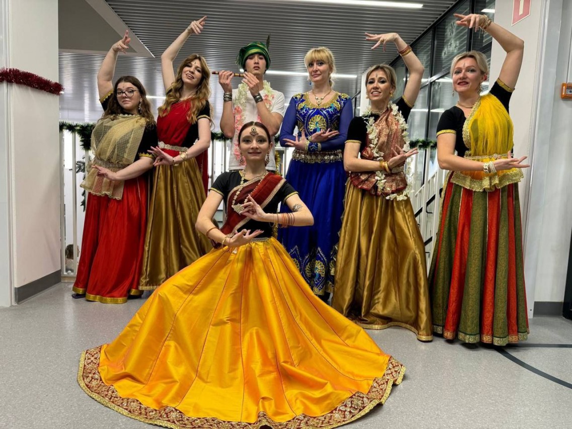 "Дружно, все вместе"