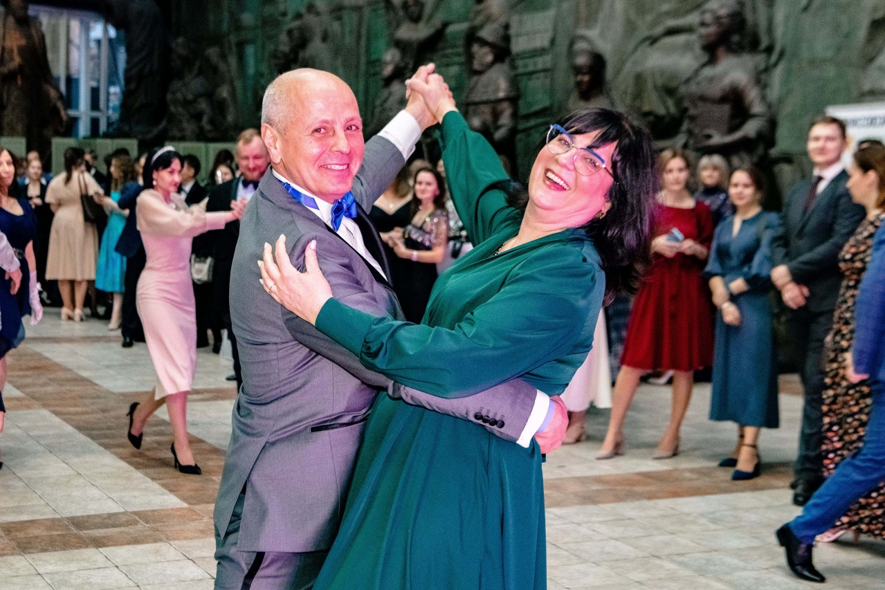 Благотворительный бал, посвященный году защитника отечества! Благотворительный бал, посвященный году защитника отечества!