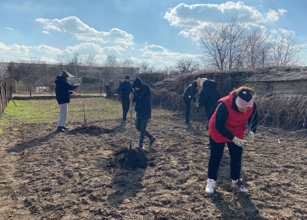 "Добрый сад доброму учителю"