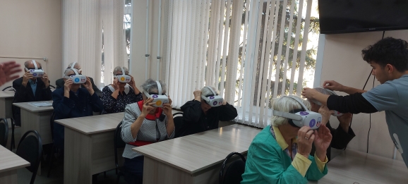 Профсоюзы- ветеранам труда