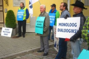 Профактивисты Эстонии провели быстрый пикет