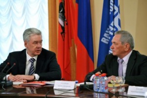 Мэрия сверила часы с профсоюзами